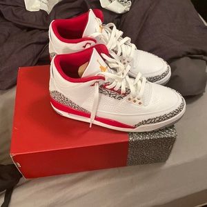Air Jordan 3 brand new never worn came out in March